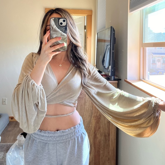 Princess Polly Top - Picture 1 of 4